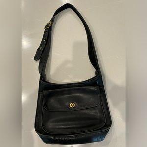 Vintage Coach Taft 9980 black leather crossbody